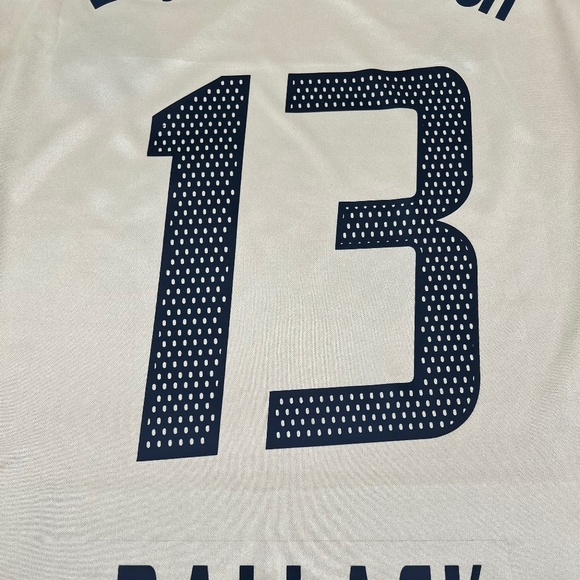 Ballack #13 Bayern Munich 2004/2005 Away ORIGINAL Adidas VTG Soccer Jersey (XXL) - Picture 7 of 10